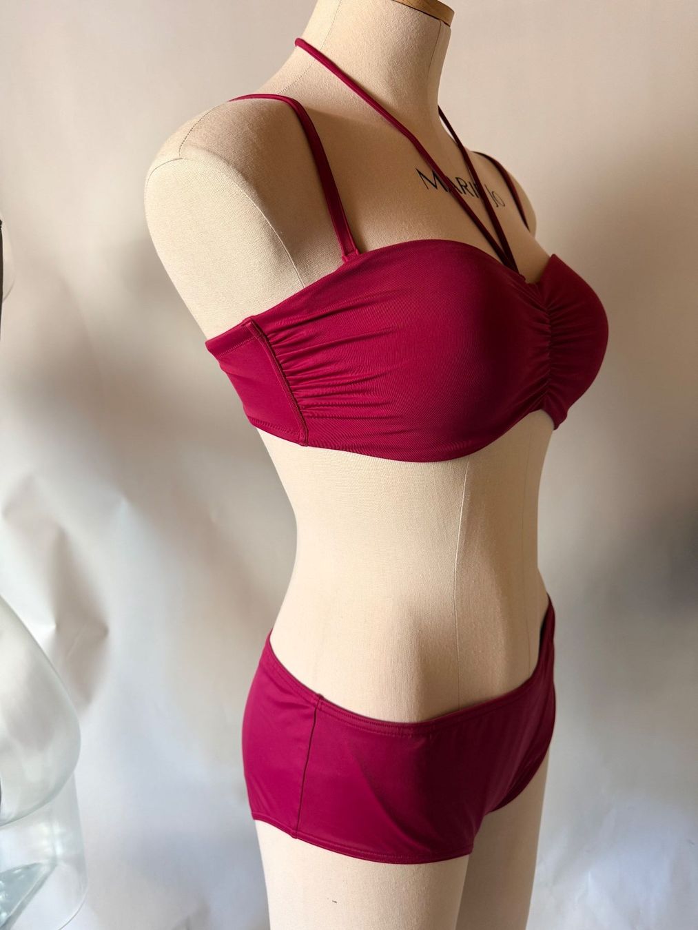 Triumph Badekleider & Bikinis: TRIUMPH, Bikini MIX & MATCH, Grösse 44B/44, Farbe Rot – Neu und originalverpackt aus Rudolfstetten von gst_g7xl 1