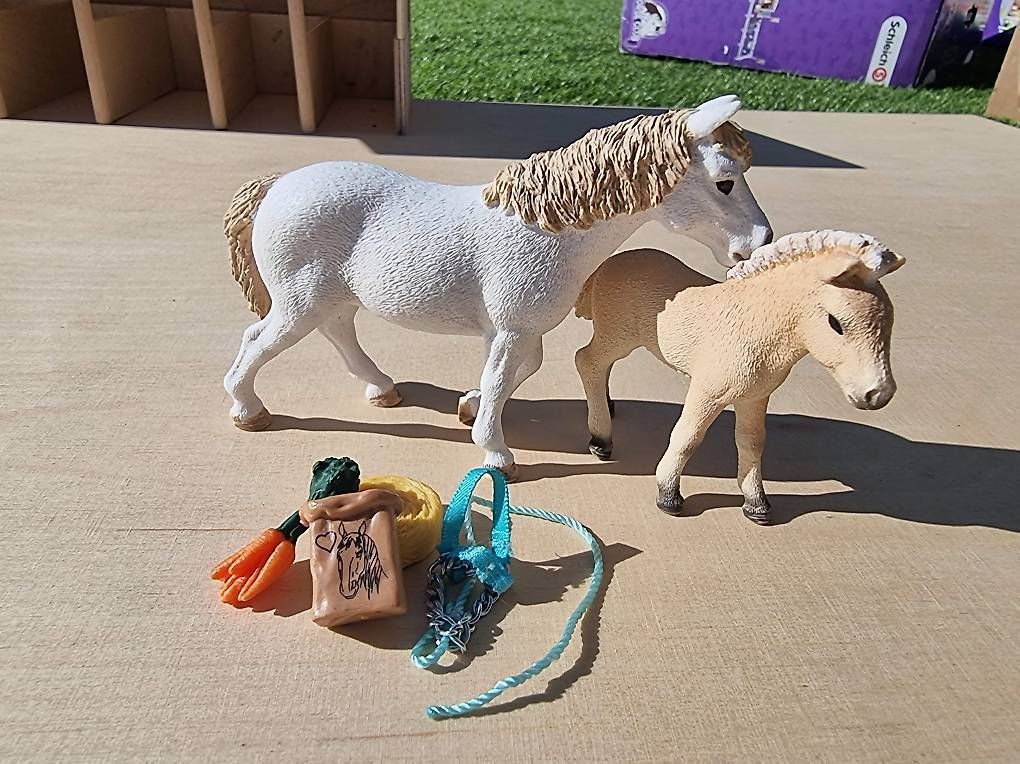 Schleich Giocattoli: Schleich Set Pferd und Fohlen – Usato da Ortschwaben venduto da Patrick1978