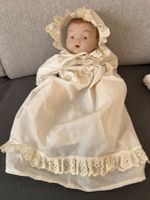 Antike Porzellanpuppe mit Stoffkörper gebraucht