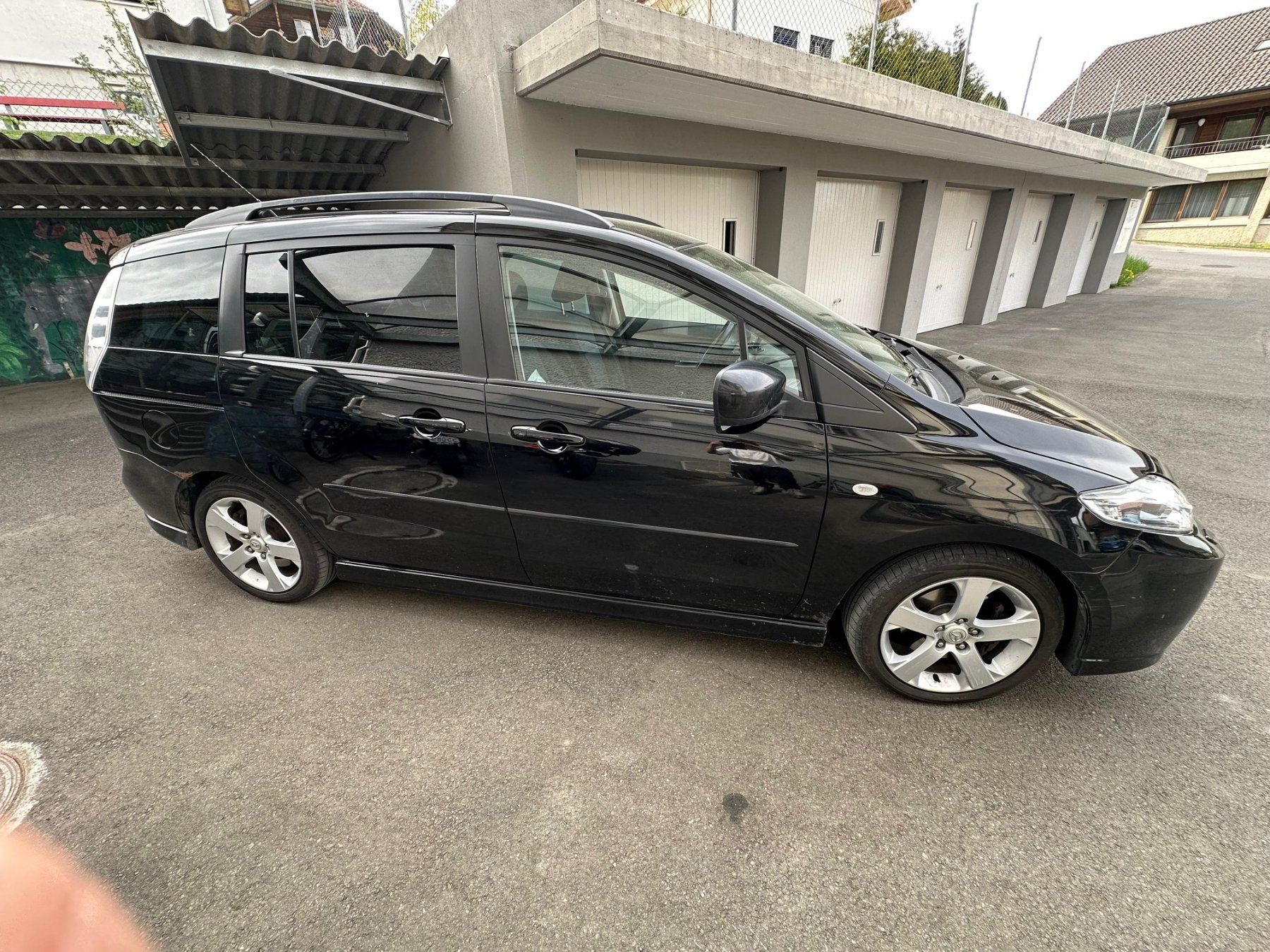 Mazda Automobili: Mazda 5    mit Schiebtüren  7 Plätze – Usato da Gurzelen venduto da halihalo02