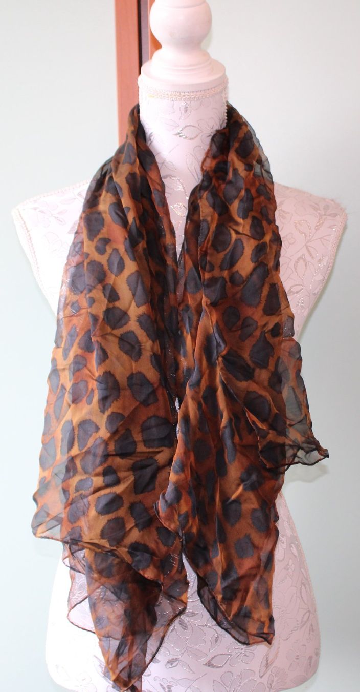 Foulard & Sciarpe: Foulard – Usato da Schaan venduto da antikes_und_kurioses 1