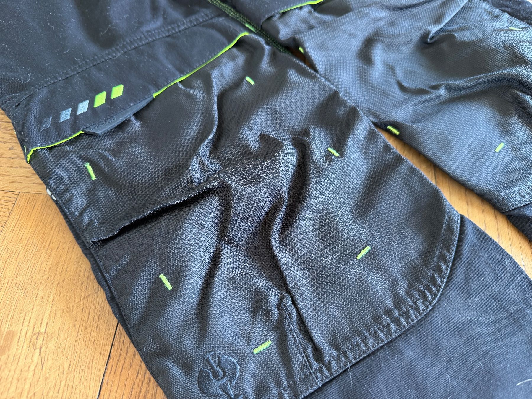 Engelbert Strauss Pantaloni: NEU Engelbert Strauss Hose Größe 38 schwarz E. S. Motion – Nuovo (secondo la descrizione) da Ennetbaden venduto da mapa05 3
