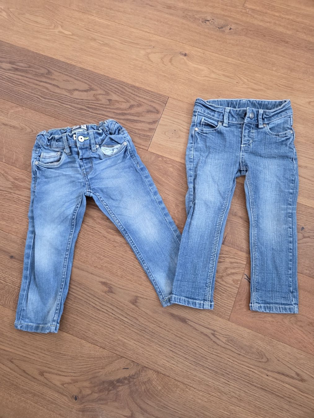 Hosen: 2 Jeans Gr 92 – Gebraucht aus Olten von mar_zg6p