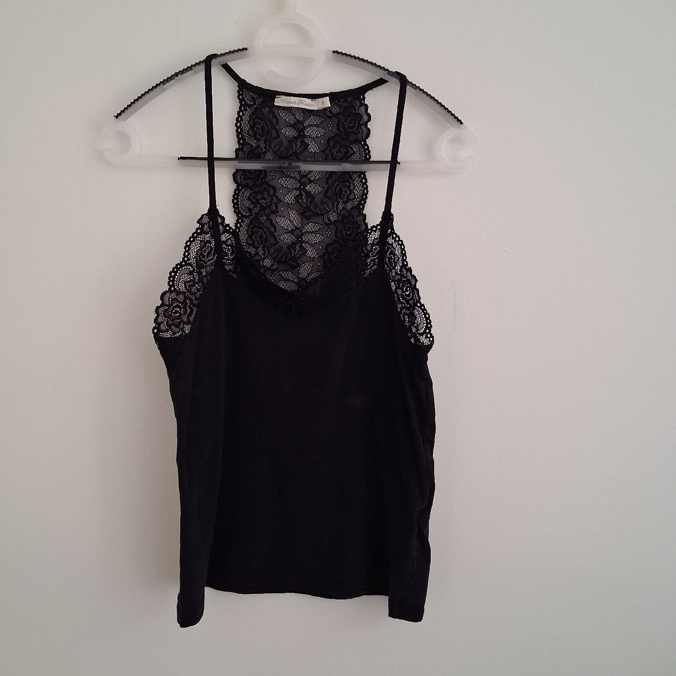 Top: Munich Freedom Black Lace Top Size M – Nuovo (secondo la descrizione) da Wil SG venduto da tre_g2l7