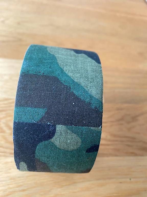 Altro materiale per ufficio: Tarnfarbenes Klebeband – Nuovo (secondo la descrizione) da Möhlin venduto da Retro75 1