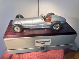Märklin Metall 1:16 Museumsmodell, Mercedes 1099 Silberpfeil