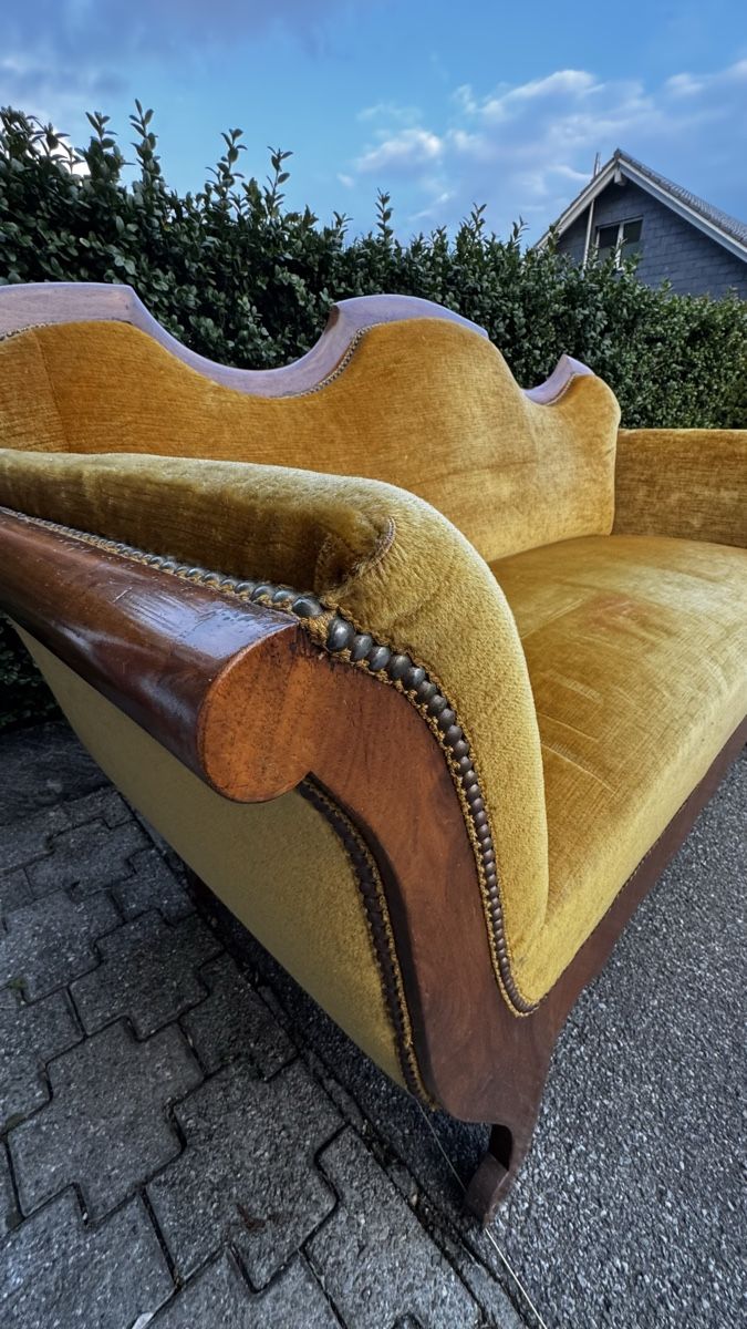 Divani: Das antike Hirschsofa wurde 2008 auf mind. 500 sfr. geschätz – Usato da Grub SG venduto da Crispin1990 3