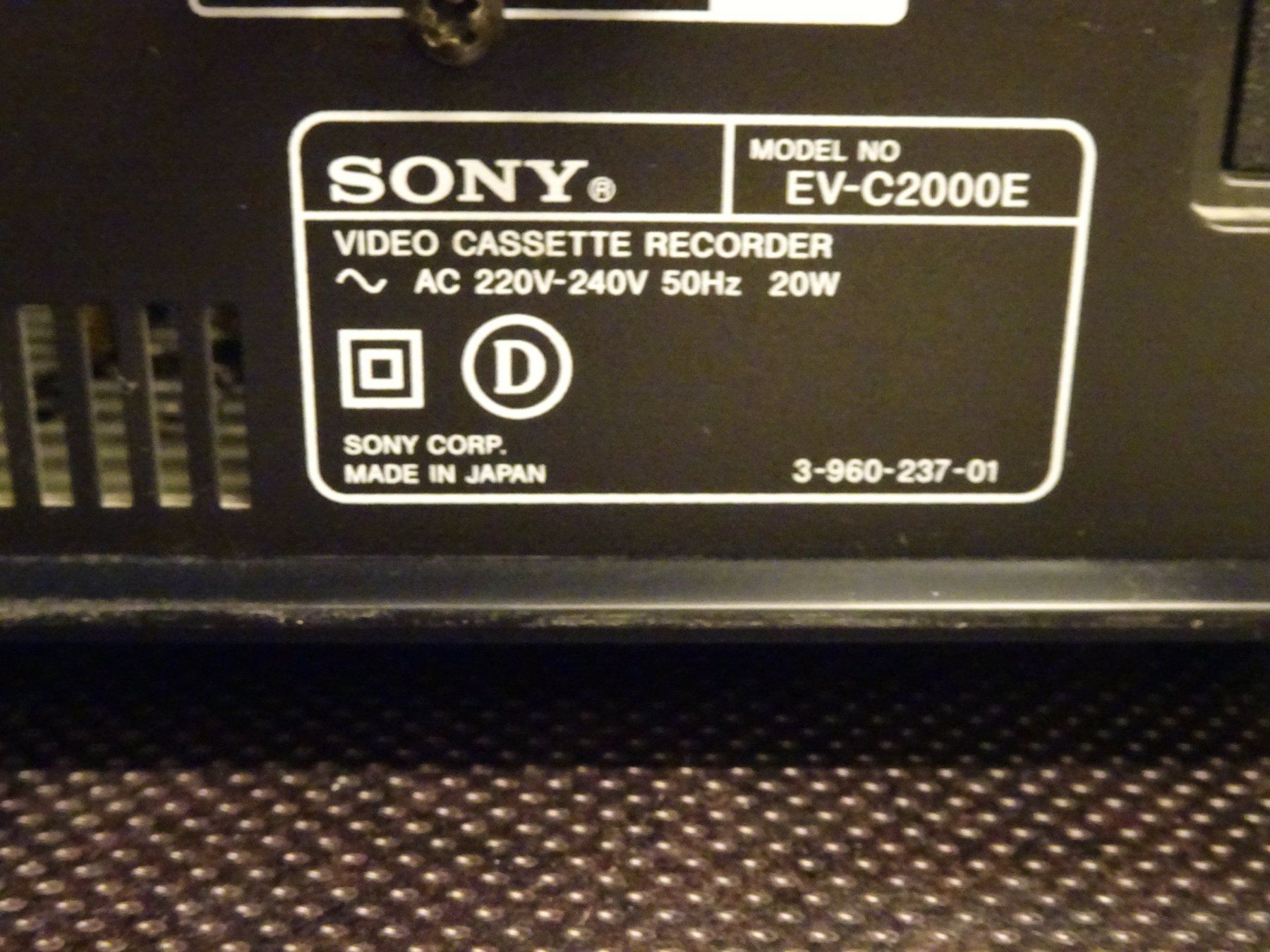 Sony Multimediaplayer & Streamer: Video Cassette Recorder Sony EV-C2000E – Gebraucht aus Oberwangen b. Bern von est_d8gf 3