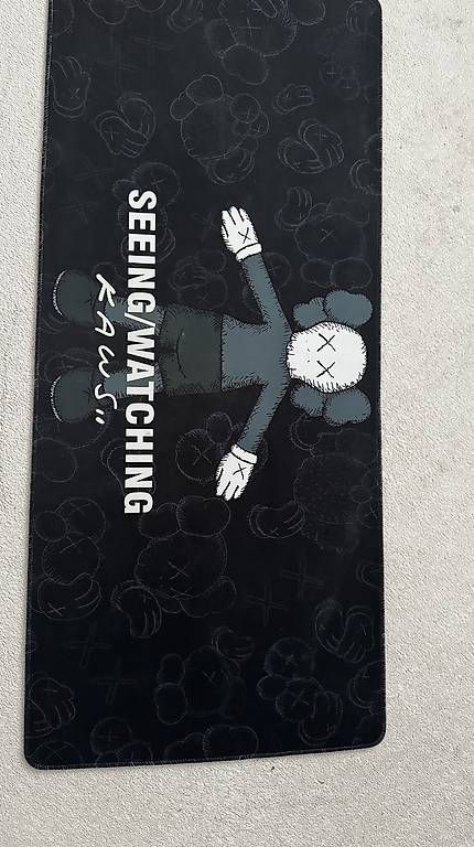 Tappetini per mouse: mousepad kaws – Usato da Frauenfeld venduto da edl_ks7g 1