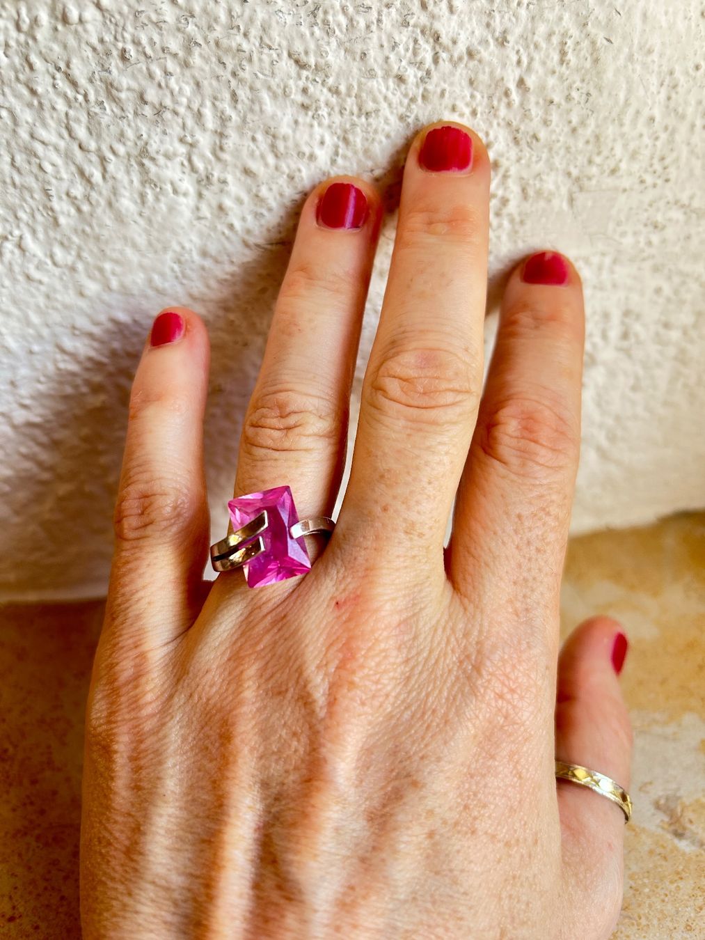 Ringe: Pinkfarbener Ring LIGHTFULL (56) – Gebraucht aus Laufen von belleskulptur 2