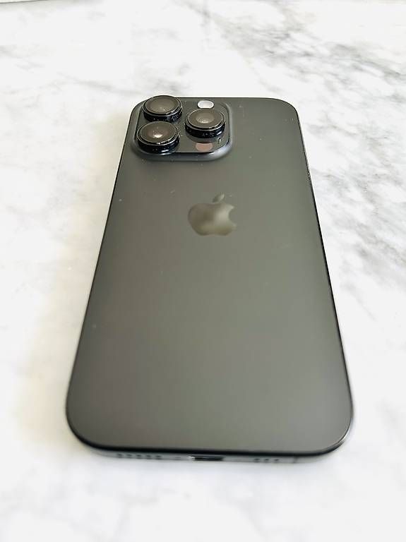 Telefoni cellulari / Smartphones: iPhone 16 pro 256 gb – Usato da Colombier VD venduto da Xzbit 1