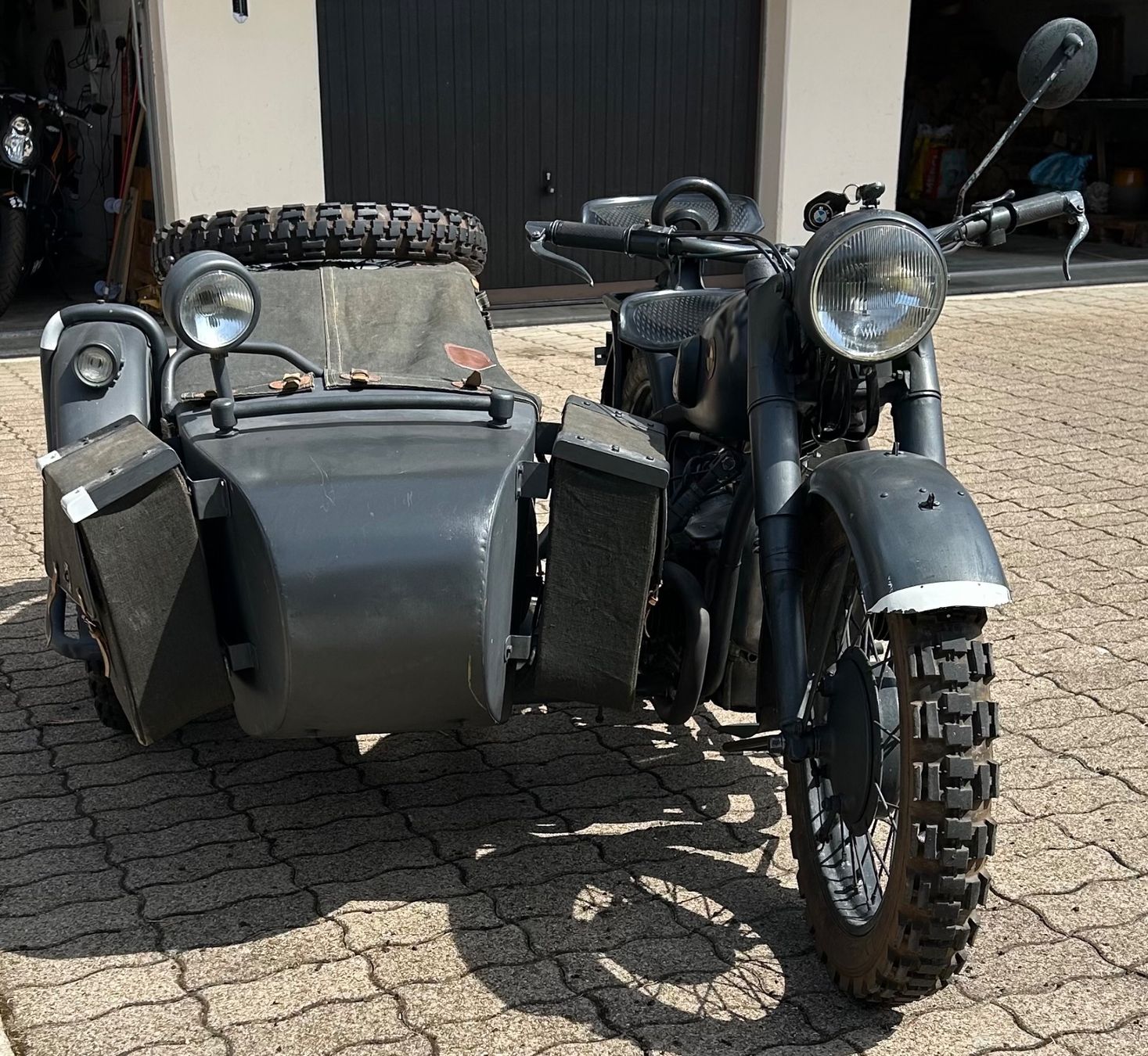 BMW Side-Cars: BMW R71 Side-car – D'occasion à LES BAYARDS par Loursduvallon