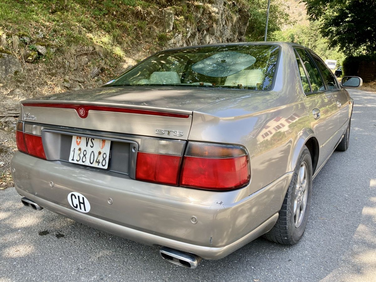 Cadillac Autos: Cadillac Seville STS 2001 – D'occasion à Martigny par lizmary 1