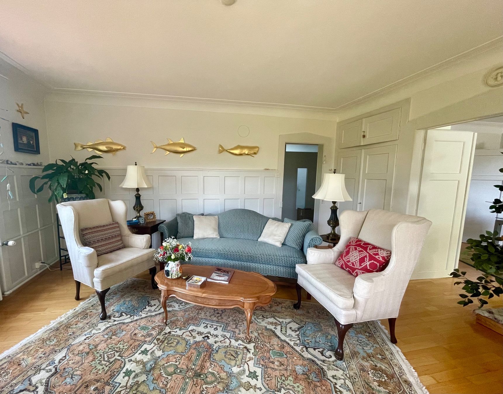Divani: Elegantes Camelback Sofa im englischen Stil – Usato da Sissach venduto da mol_mjg8 2