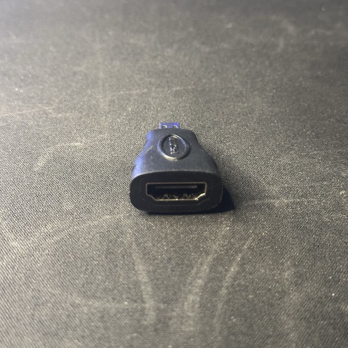 Adattatori: HDMI zu Micro-HDMI Adapter – Nuovo (secondo la descrizione) da Wil SG venduto da shinycardboard 1