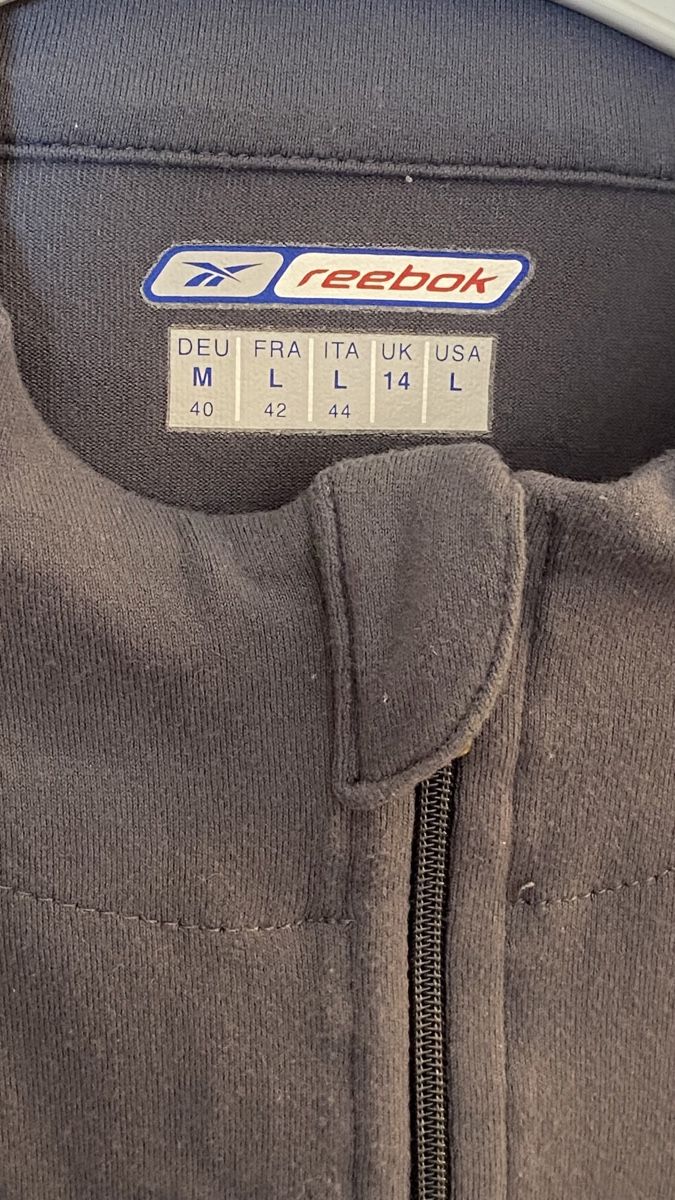 Reebok Pullover & Sweatshirts: Reebok Sport Oberteil Sweatshirt – Gebraucht aus Obfelden von tan_9lj9 7