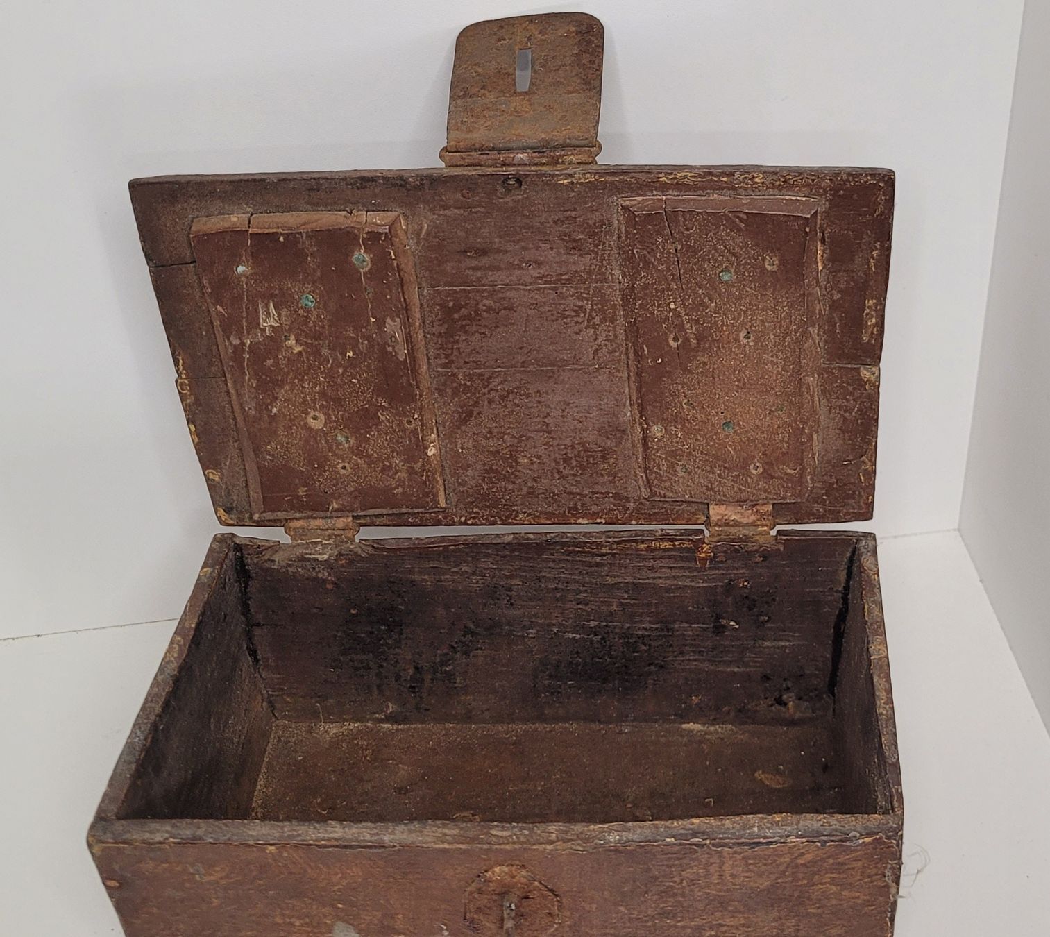 Dosen: Ancienne boîte en bois – Gebraucht aus Rocourt von PapyCH 3