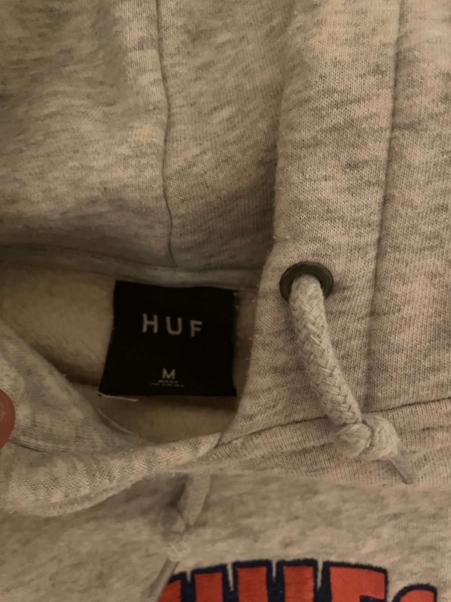 Pulls & Sweat-shirts: HUF Hoodie Grau Grösse M – Neuf (Voir description) à Kehrsatz par tim_jt86 2