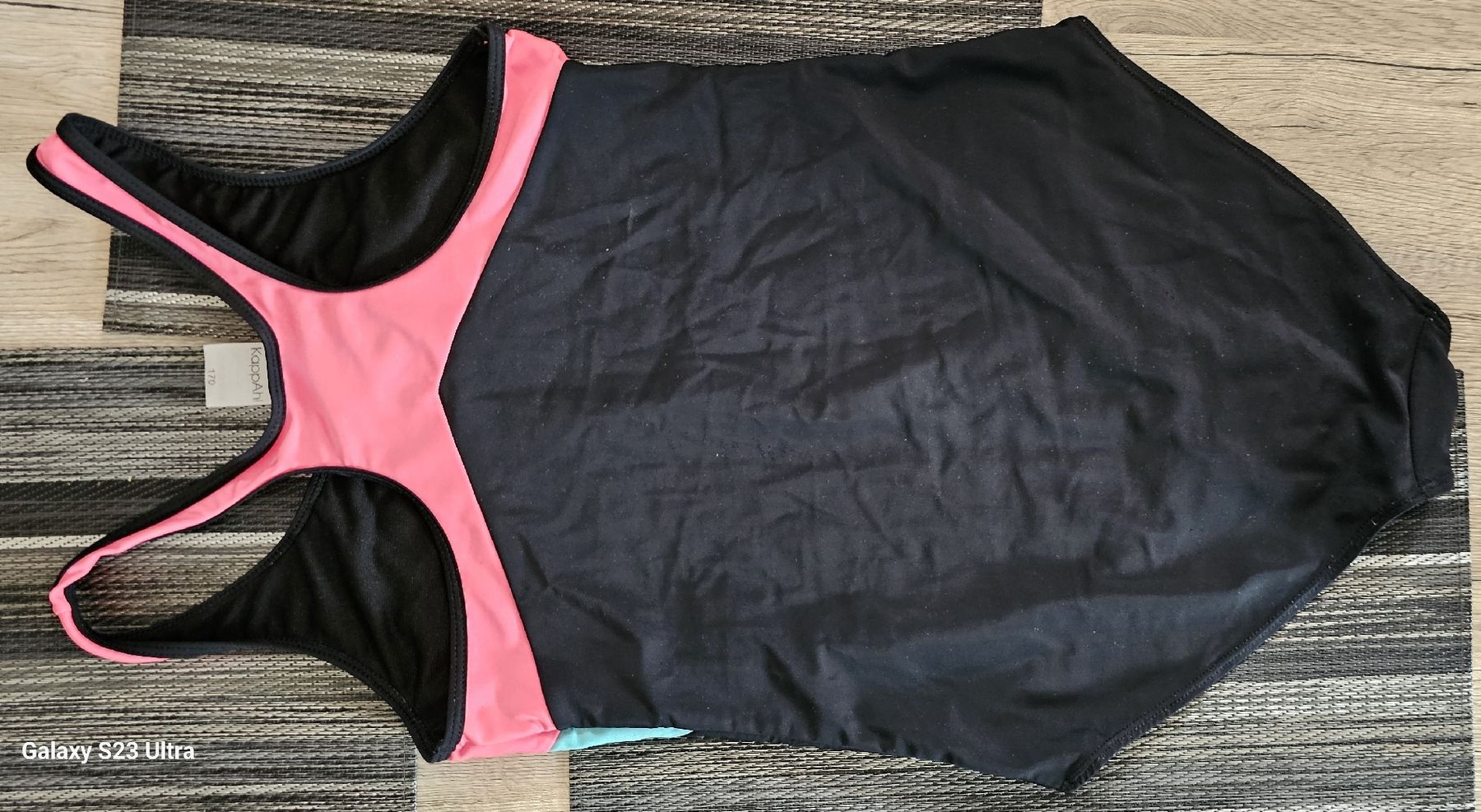 Costumi da bagno & Bikini: Einteiliger Sportbadeanzug von KappAhl, – Usato da Niederbuchsiten venduto da p16_k9xy