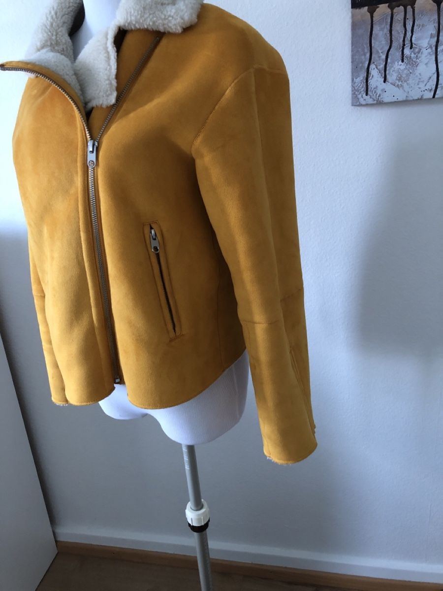 Zara Jacken: ZARA Teddyfell Jacke Gr. 38 – Gebraucht aus Schaffhausen von Fixier 1