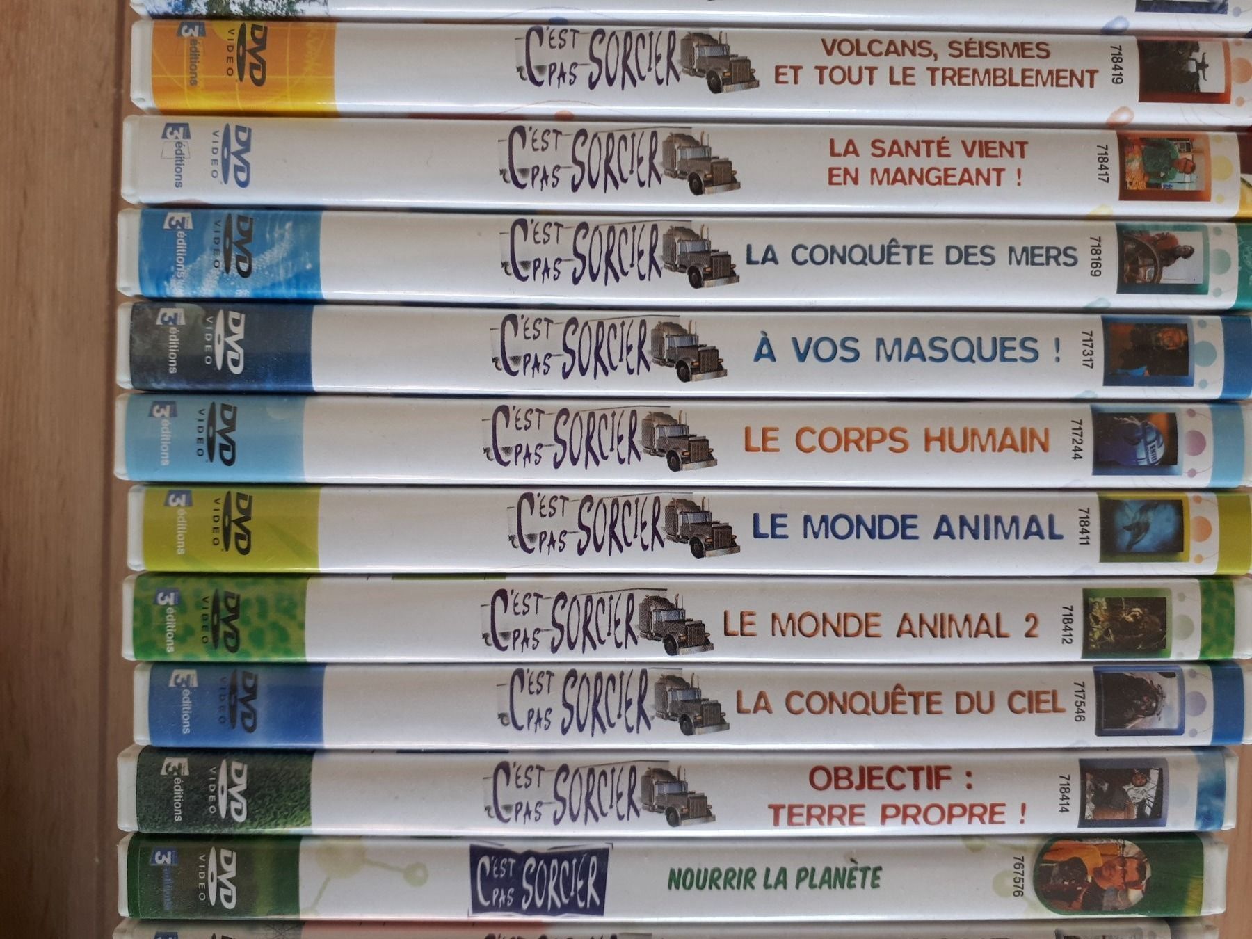 Tutti i DVDs: 29 Dvd C'EST PAS SORCIER, comme neuf – Nuovo (secondo la descrizione) da Ferlens VD venduto da sunshine321 2
