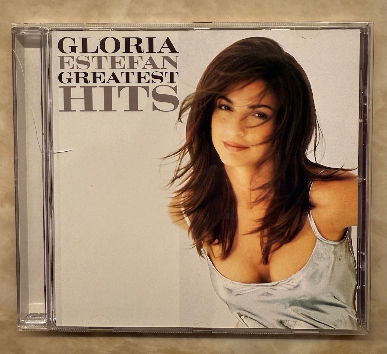 CDs: Gloria Estefan - Greatest Hits – Gebraucht aus Liestal von 99katzen