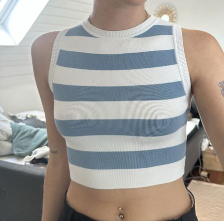 Zara Crop Top gestreift blau beige
