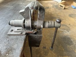 Werkstatt-Schraubstock mit Spannbacken 80mm
