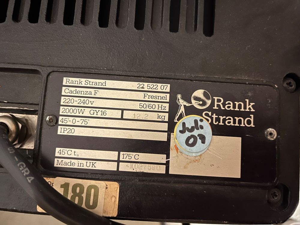 Scheinwerfer Rank Strand Cadenza F - 2000W Halogen Fresnel (Gebraucht ...