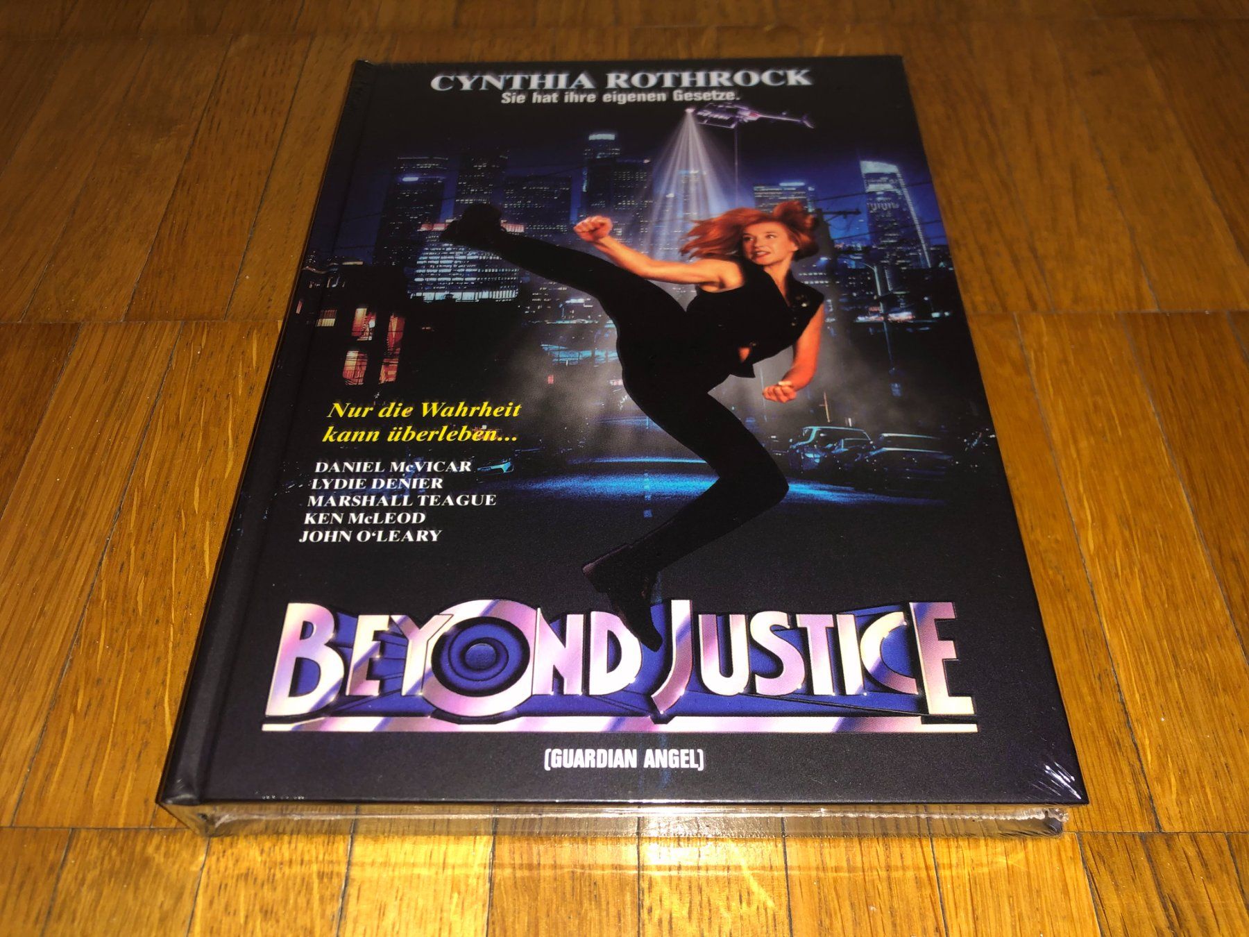 Tutti i DVDs: Beyond Justice - MEDIABOOK - B - UNCUT – Nuovo e nell'imballaggio originale da Basel venduto da havsok