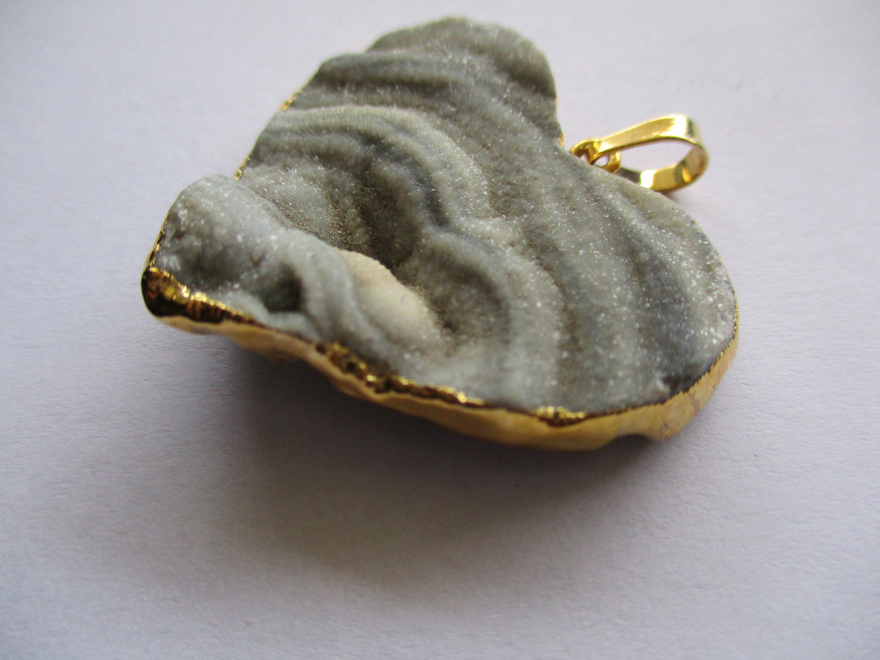 Anhänger: Pendentif cœur pierre naturelle dorée – Gebraucht aus La Sarraz von vic_v6kz 2