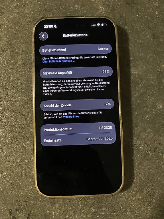 Apple Telefoni cellulari / Smartphones: iPhone 17 256 GB Weiss – Usato da Ostermundigen venduto da alelxl 3