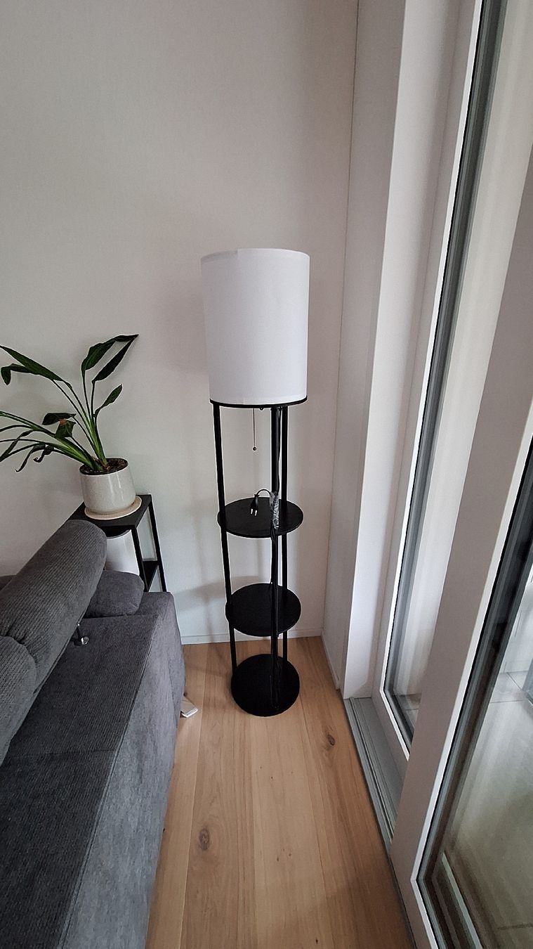 Lampen: Stehlampe mit Etagen – Gebraucht aus Bottighofen von Leo_t6lq