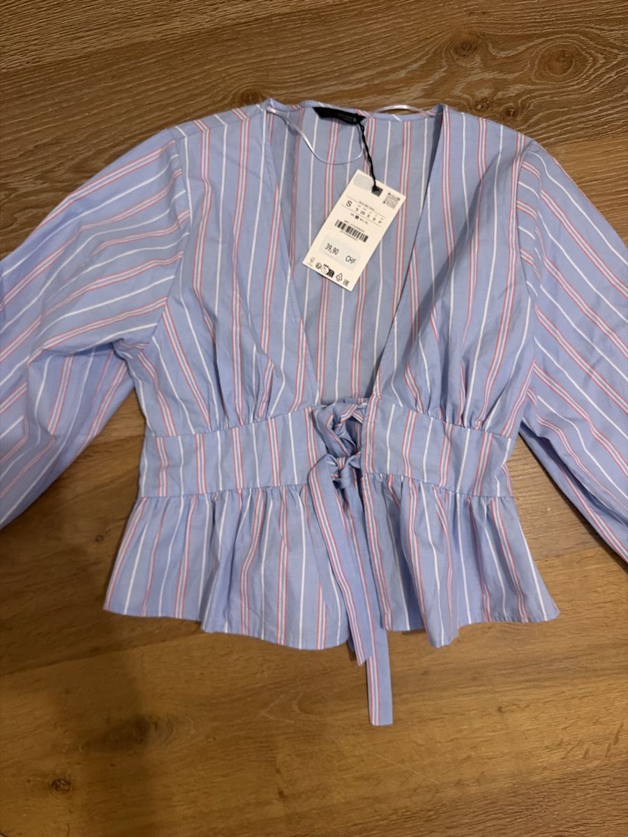Zara Blusen: Damen Bluse gestreift Grösse S mit Etikett – Neu und originalverpackt aus Moudon von patricia115 1