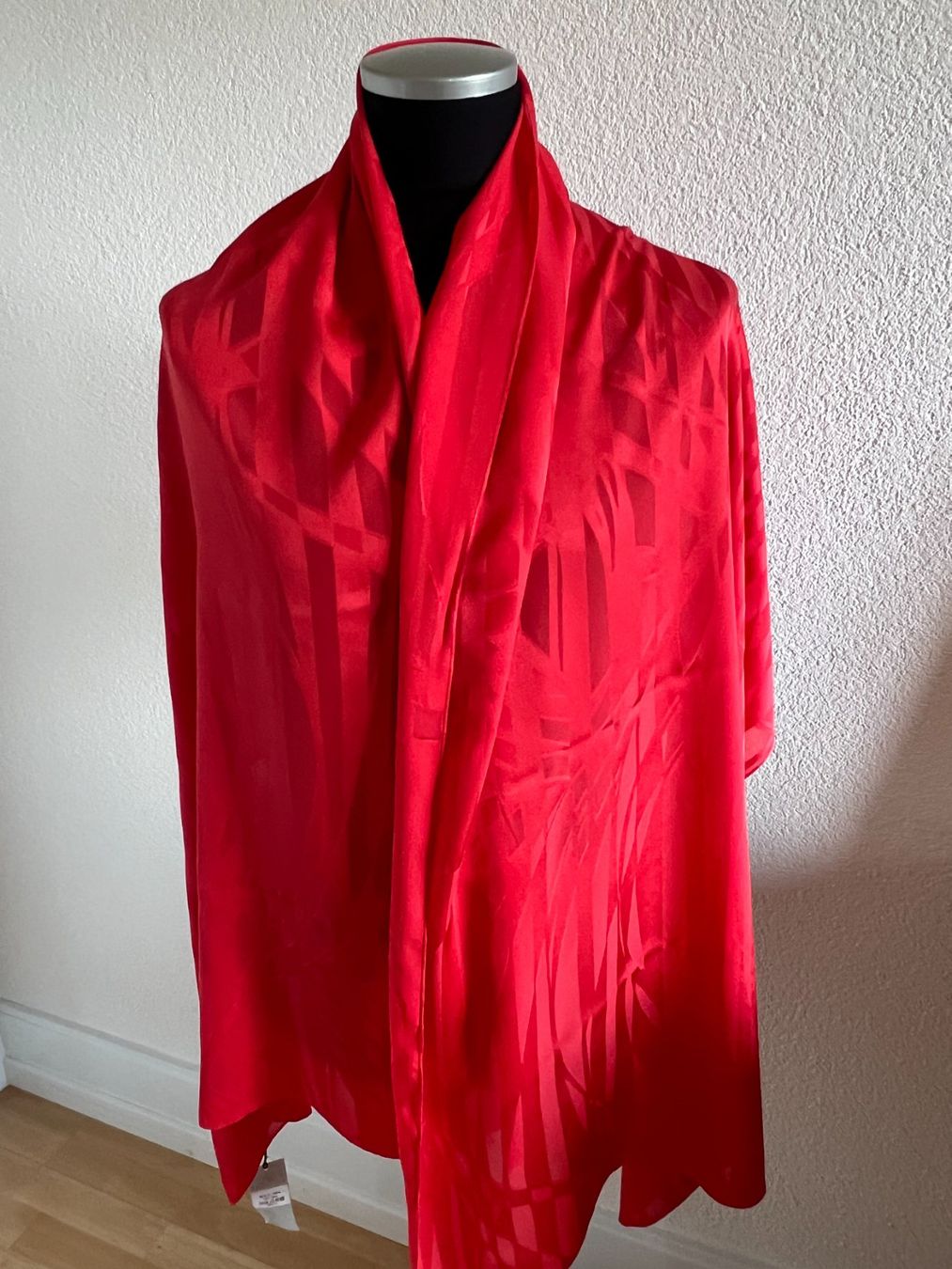 Colora Foulard & Sciarpe: Colora Schal, 100% Seide, Rot, NEU – Nuovo e nell'imballaggio originale da Worb venduto da farben20zauber 1