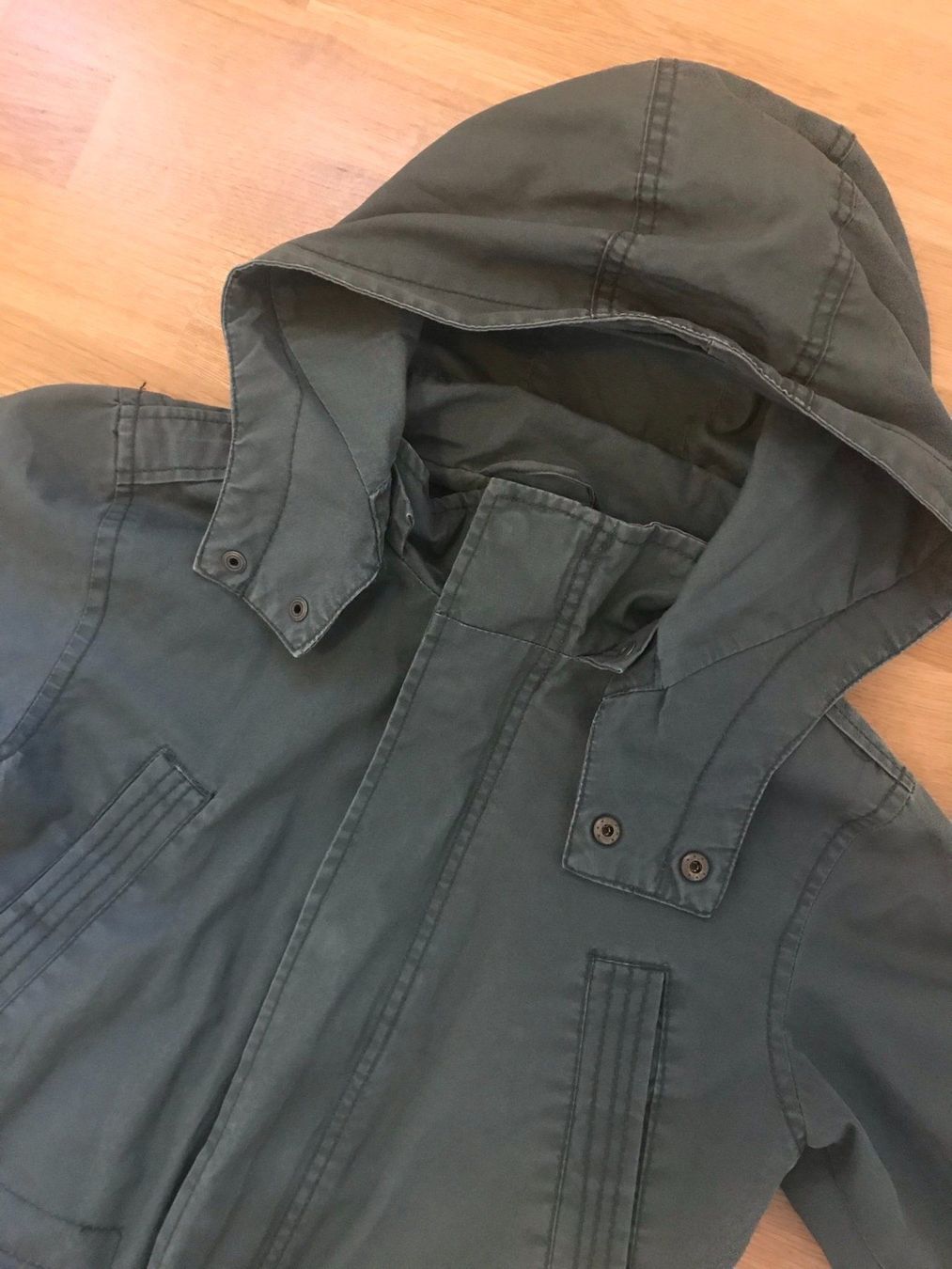 H&M Jacken & Mäntel: Übergangsjacke – Gebraucht aus Spiez von HomeShoppingSpiez 1
