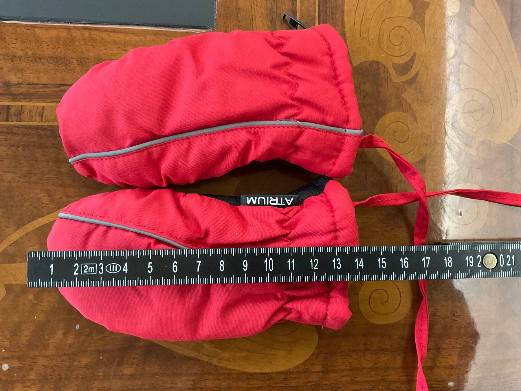 Guanti: Babyhandschuhe, rot – Usato da Niederteufen venduto da sicmu 4