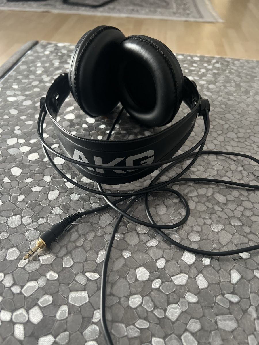 Akg Cuffie: Gebrauchte AKG K240 MkII 55 Ohm Kopfhörer  – Usato da amriswil venduto da ali_6dnw