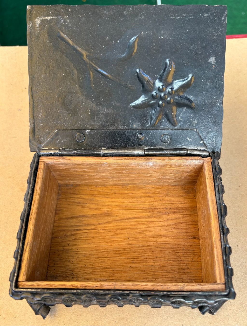 Cassapanche: VINTAGE SCHMUCKDOSE EISEN EDELWEISS – Usato da Ostermundigen venduto da Wyatt-Earp 4