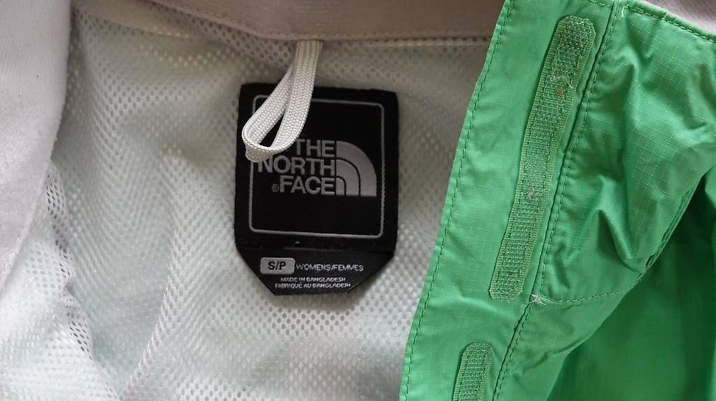 Jacken: Set North Face Windjacke + Hose S (36)  – Gebraucht aus Uster von Blake13 3