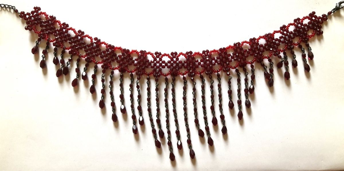 Colliers: Collier fausses perles rouge – Neuf avec emballage d'origine à Ardon par hel_2sxp 4