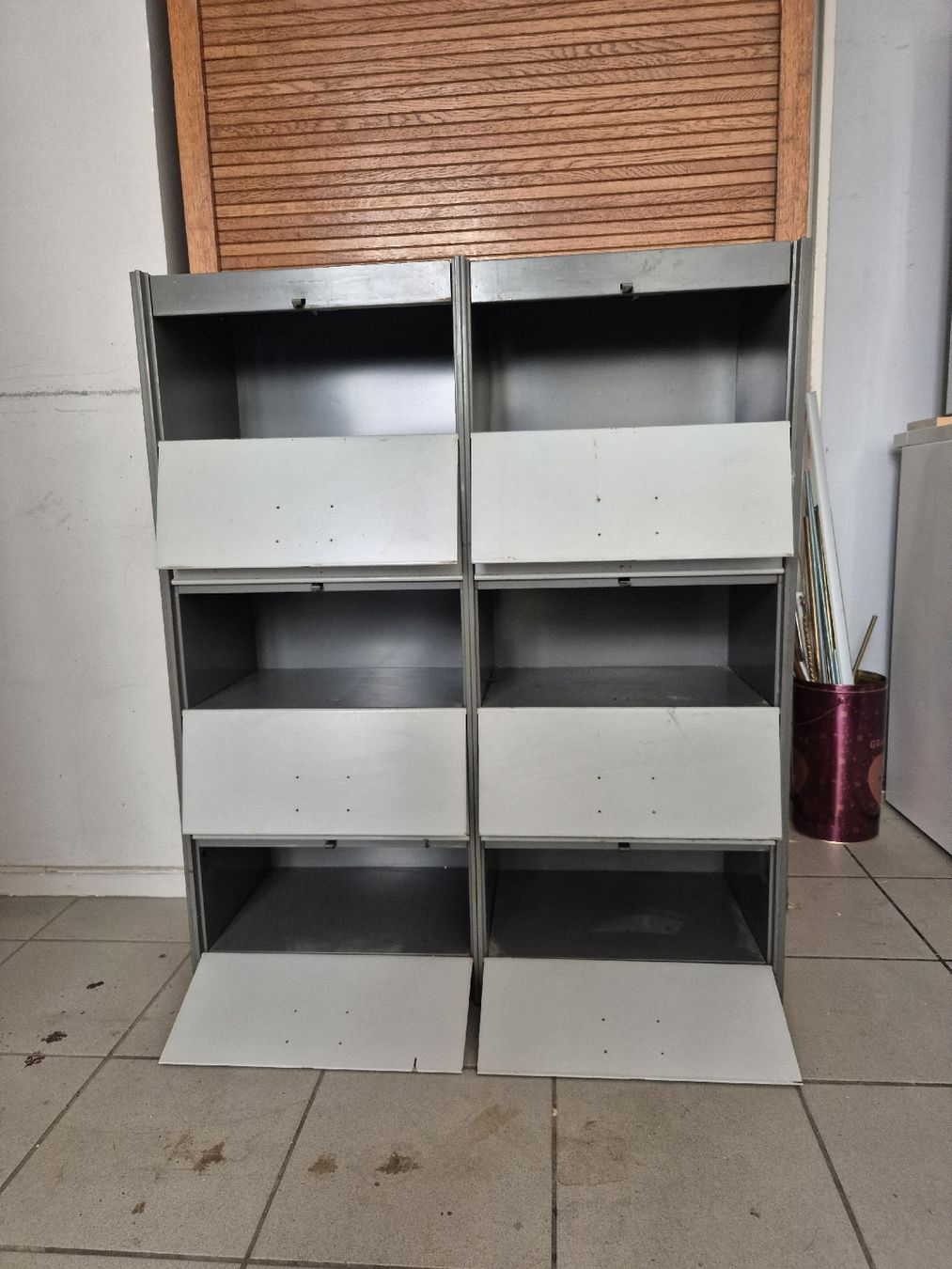 Armadi: Metall Aktenschrank mit Klappen – Usato da Basel venduto da Gaianed 6