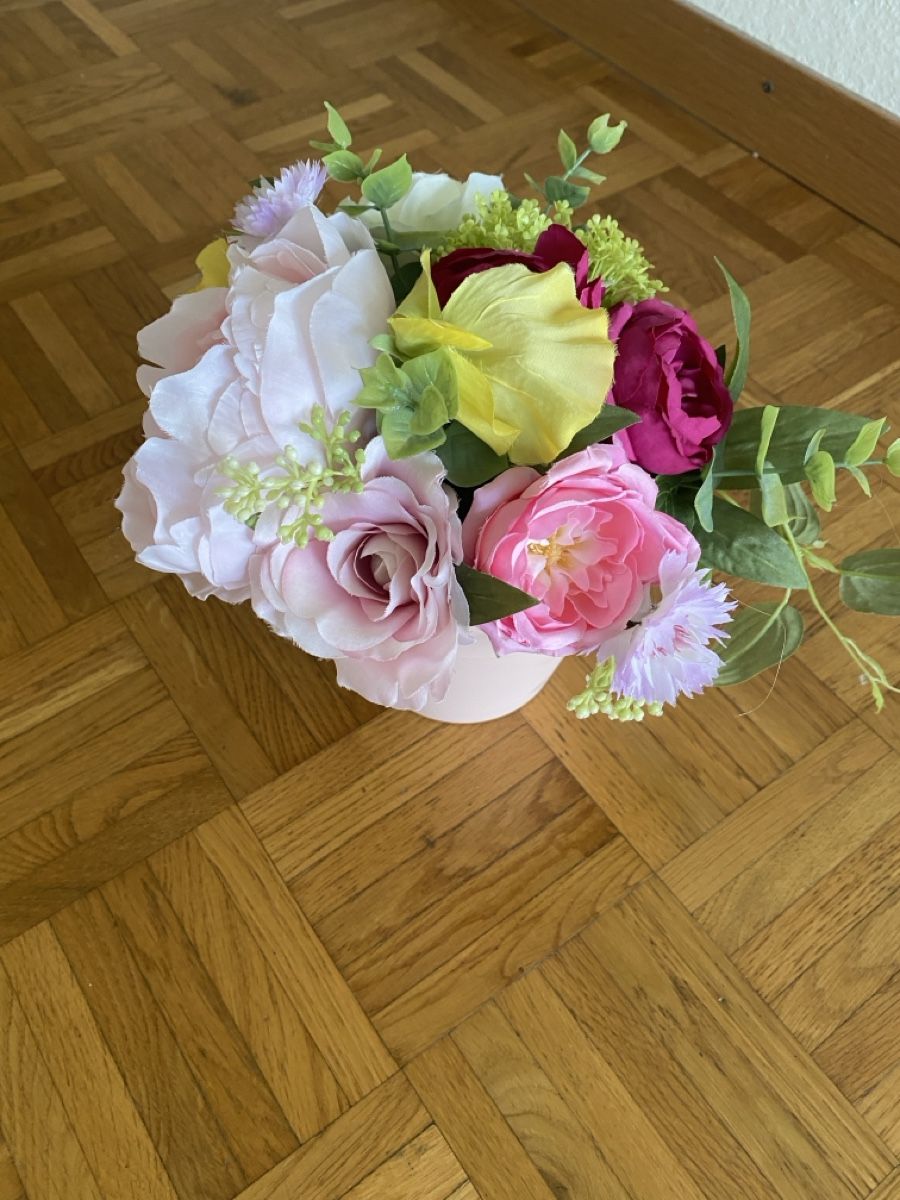 Piante & sementi: Rosa Blumentopf mit Kunstpflanzen – Usato da Neuenhof venduto da UrbanBags 2