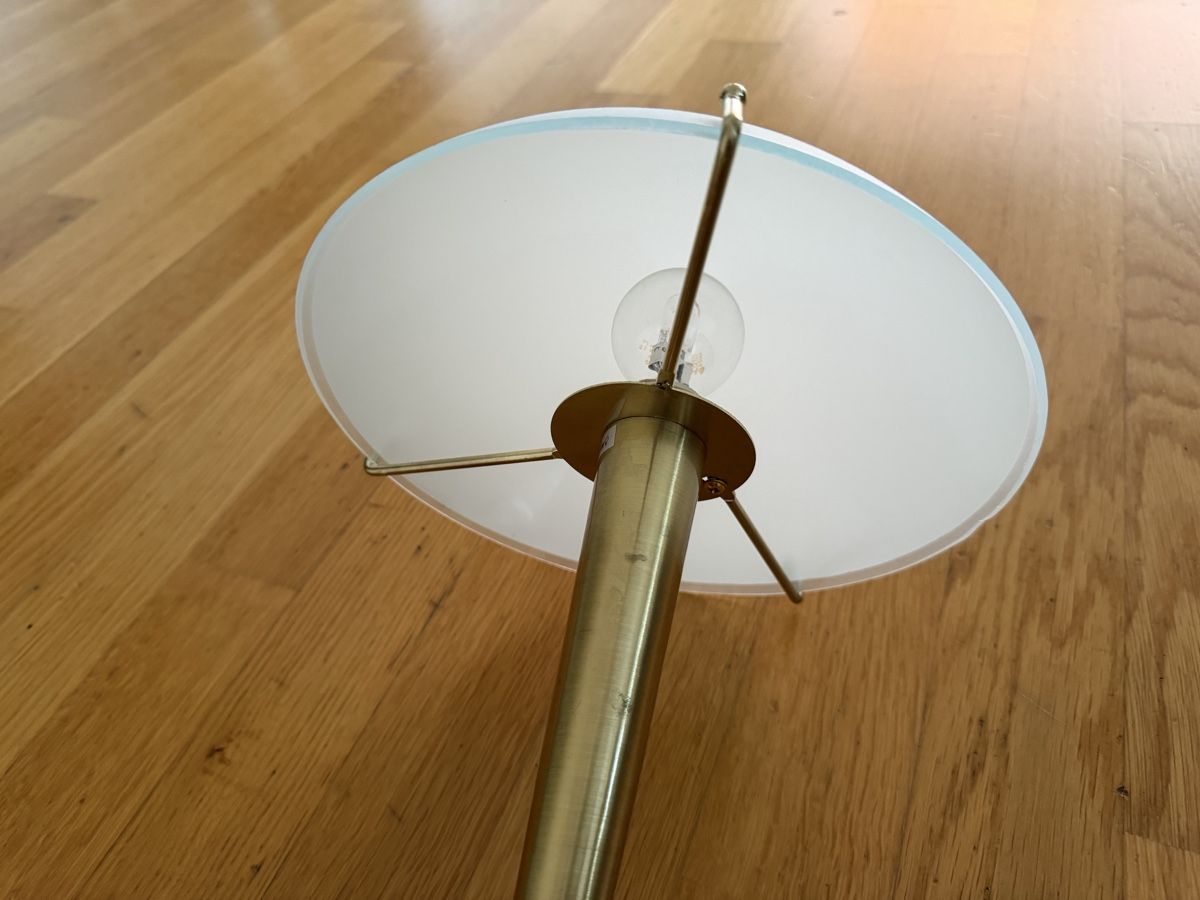 Lampes: Touch-Tischlampe aus Messing  – D'occasion à Bettlach par Tradenet100 2