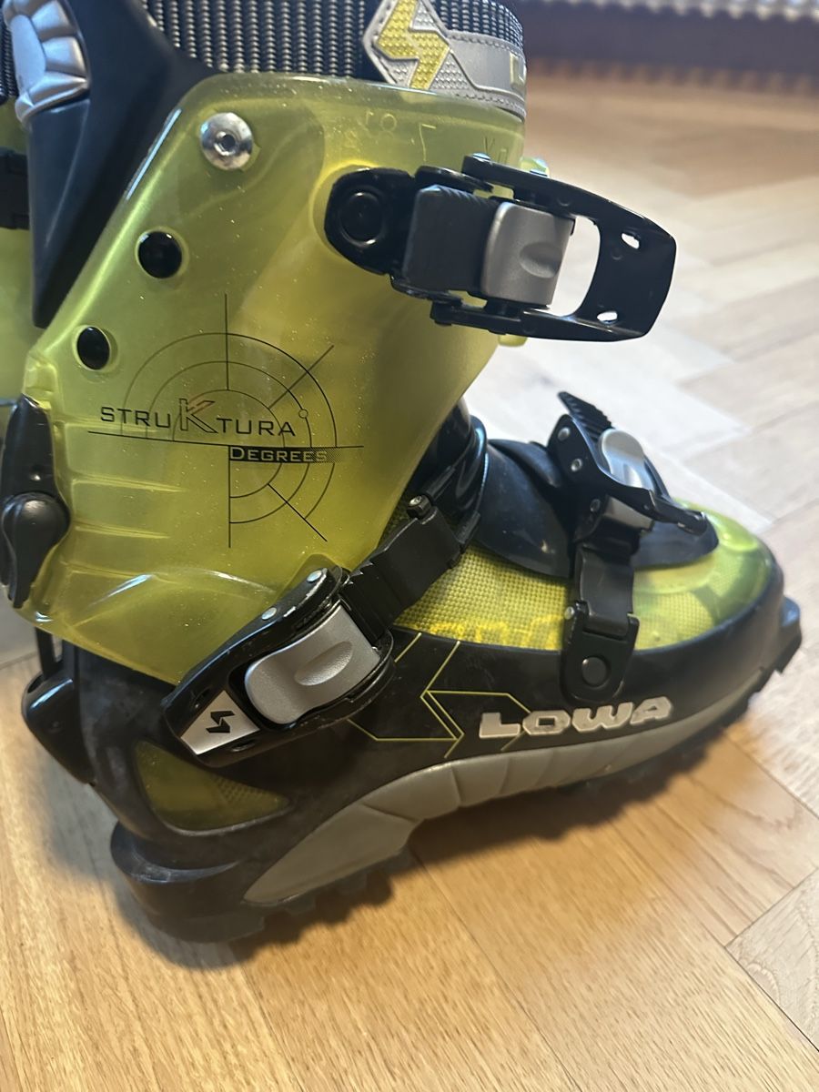 Lowa Scarpe da donna: Skischuhe LOWA – Usato da Lenzburg venduto da PriskaLui 2