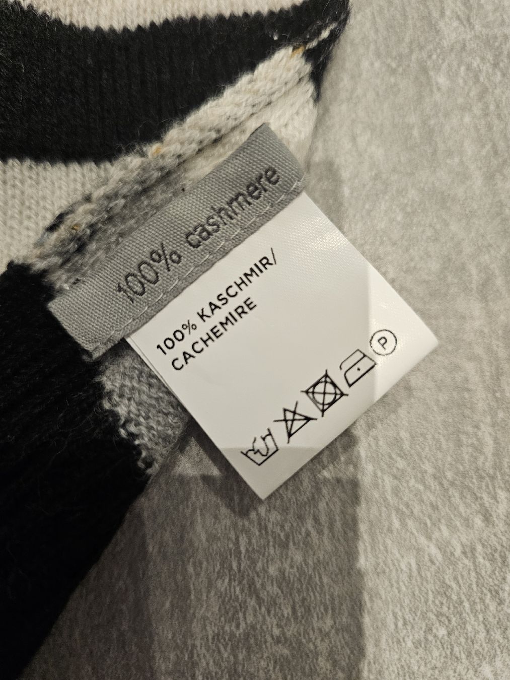 Foulards, Tücher & Schals: 100% cashmere schal von Manor – Gebraucht aus bellinzona von zeus6535 4