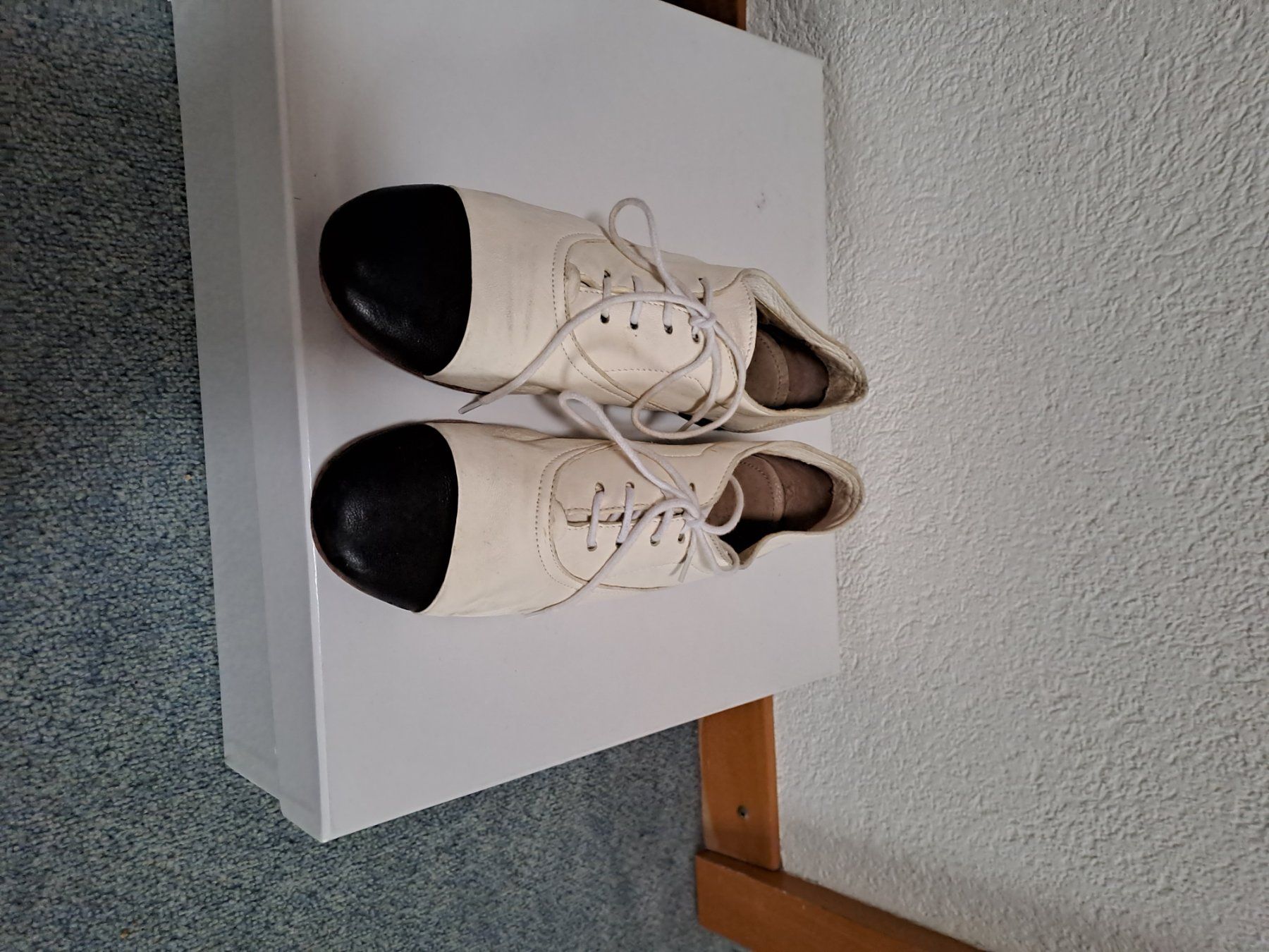 Scarpe da donna: Bequemer Damenschuh, Gr. 38, NP 289.-- – Usato da Frauenfeld venduto da Andadaa 1