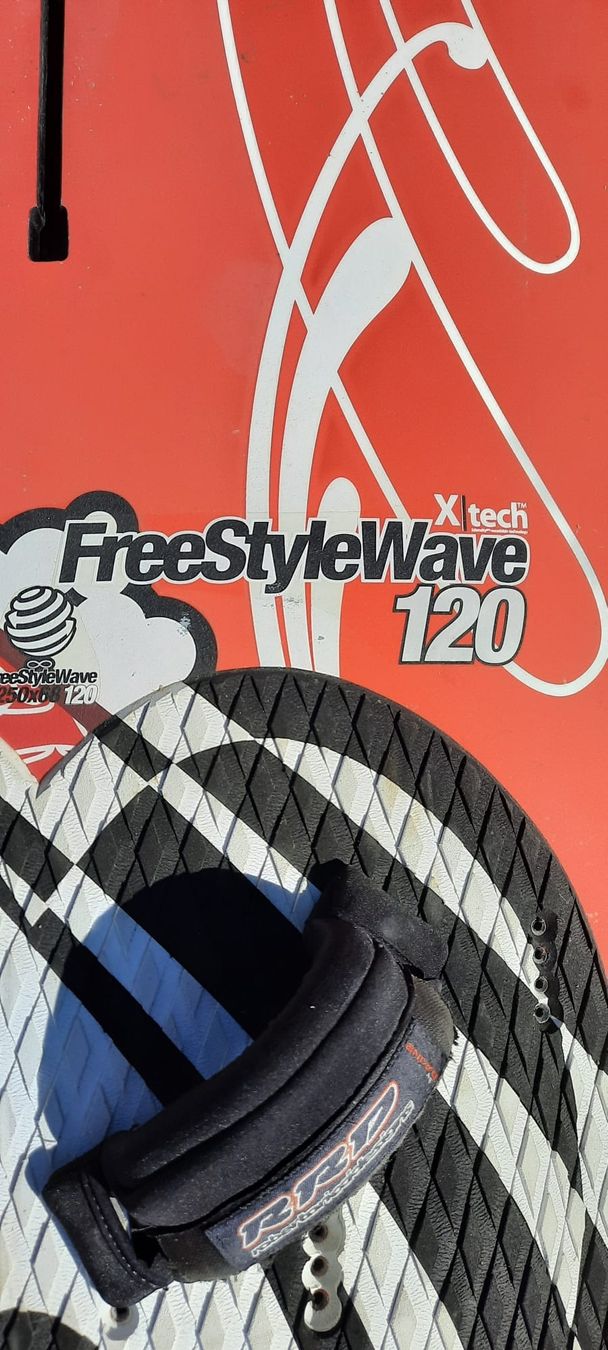 Tavole da surf e di nuoto: RRD Windsurf Freerideboard 120 – Usato da Fällanden venduto da Nmustang 1
