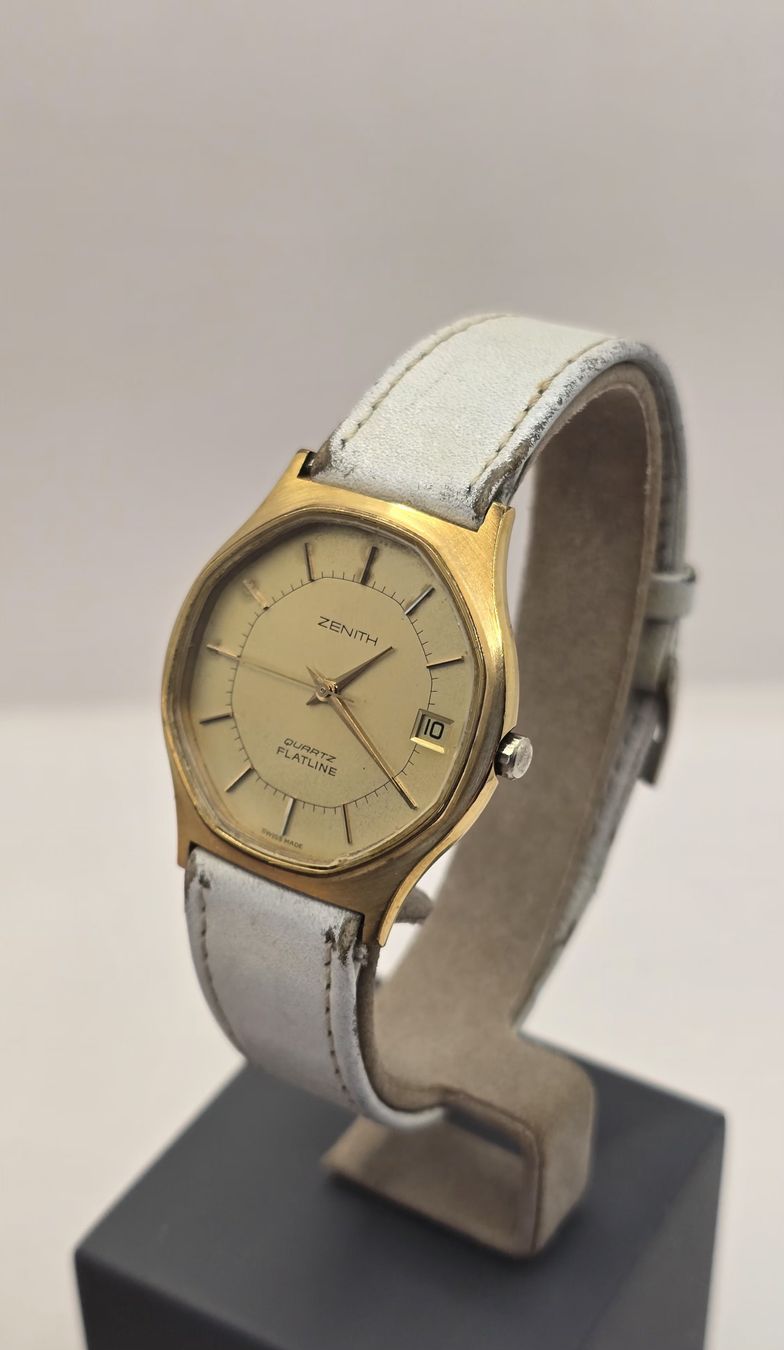 Zenith Montres: Zenith Flatline Quartz Date 33,7mm – Défectueux à Minusio par AGSuhren 3