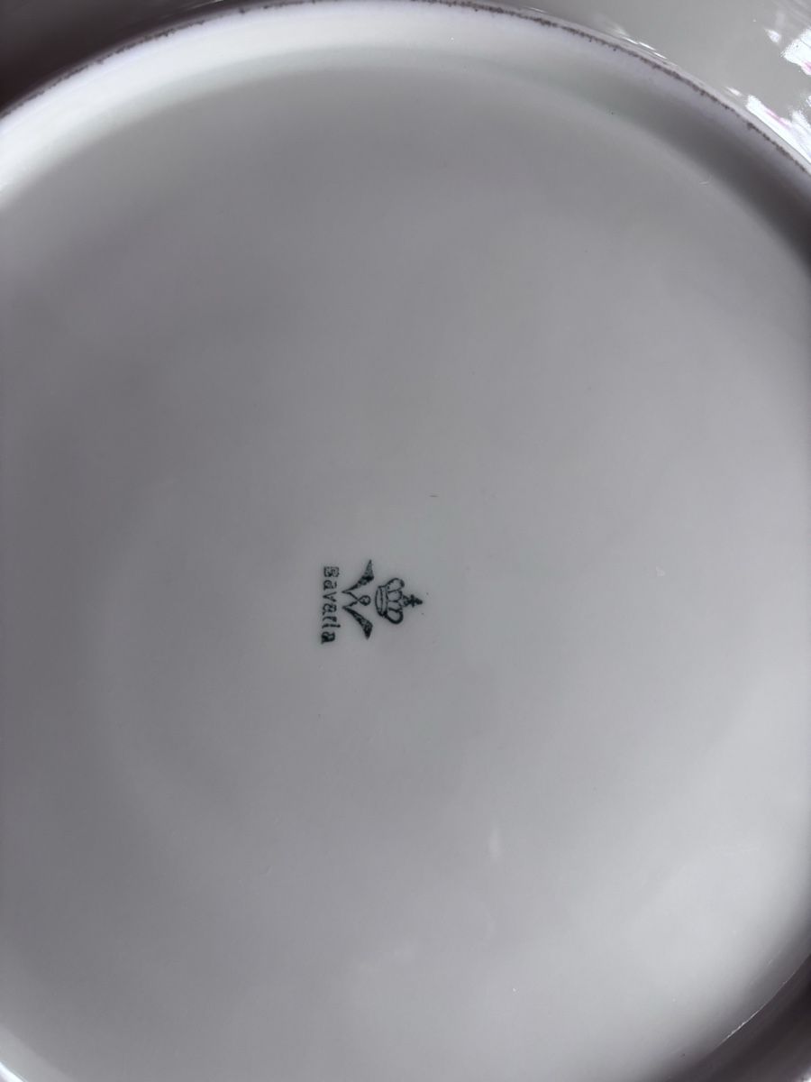 Piatti: Bemalter Teller mit breitem Goldrand – Usato da Winterthur venduto da umu_t9qd 1